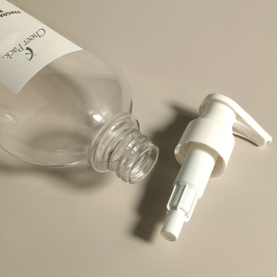 Nhựa PET sang trọng 300ml chai bơm màu trắng trong suốt màu đen cho dầu gội dưỡng da kem rửa mặt bao bì