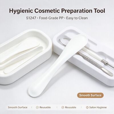 S1247 Food Grade PP Cosmetic Mixing Spatula For Beauty Salon. Lý tưởng để trộn bột mặt nạ và kem làm đẹp. Hoàn hảo cho các phòng làm đẹp, phòng spa và chăm sóc da tại nhà. bán buôn có sẵn.